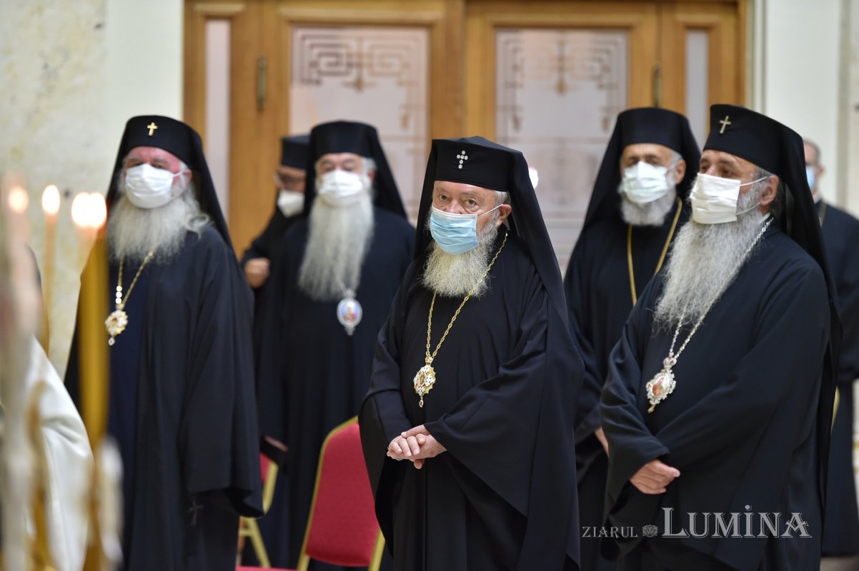 Ședință de lucru a Sfântului Sinod dedicată evaluării și intensificării pastorației  177737