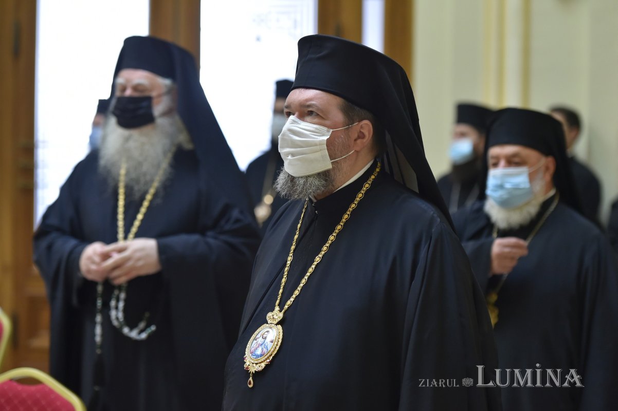 Ședință de lucru a Sfântului Sinod dedicată evaluării și intensificării pastorației  177739