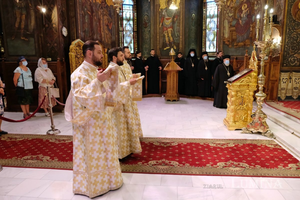 Rugăciune și mulțumire la împlinirea a 70 de ani de viață ai Patriarhului României  177916