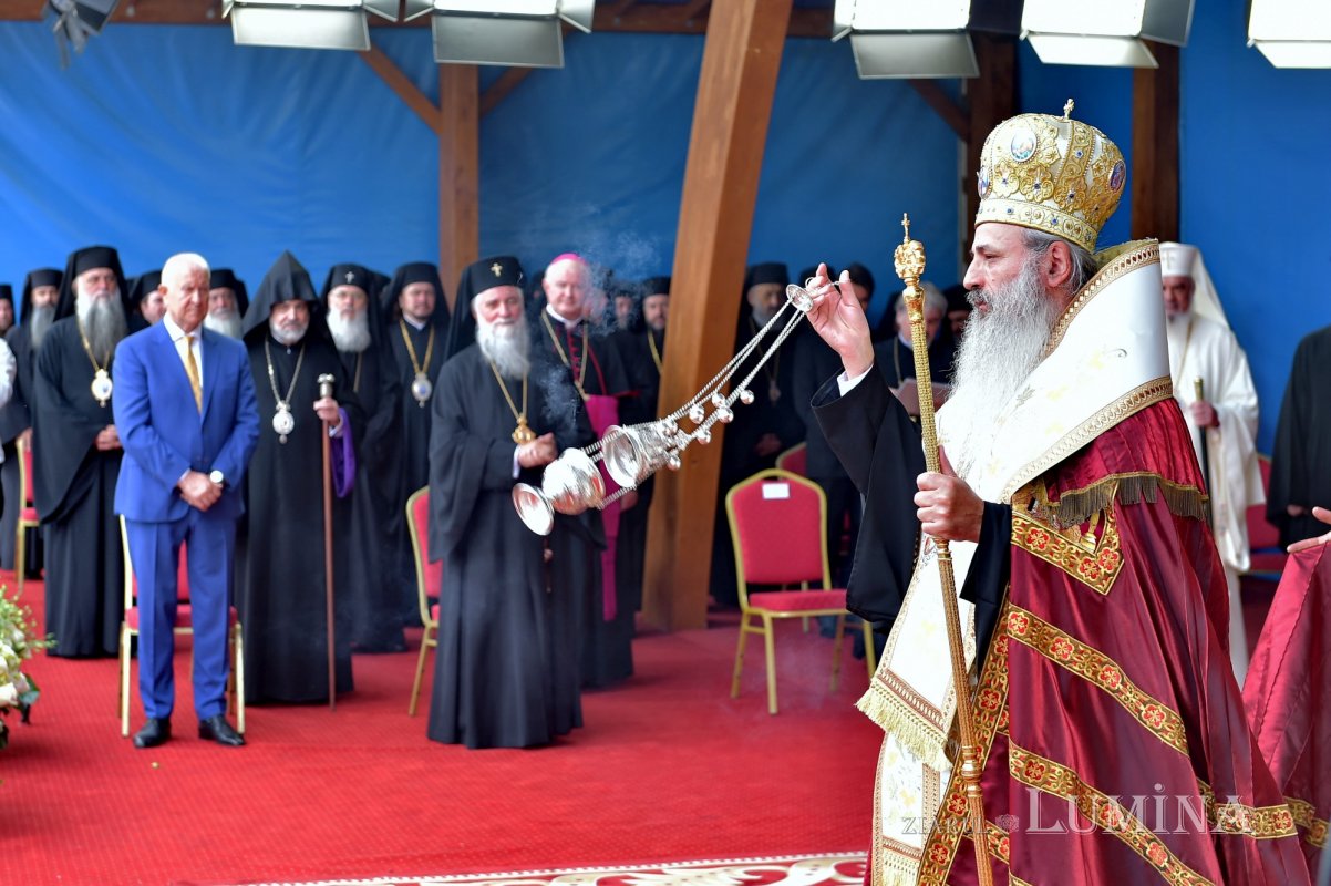 Rugăciune și mulțumire la împlinirea a 70 de ani de viață ai Patriarhului României  177923