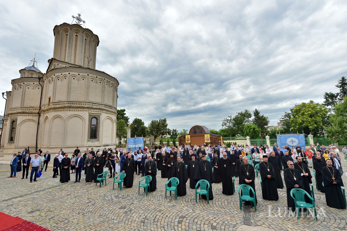 Rugăciune și mulțumire la împlinirea a 70 de ani de viață ai Patriarhului României  177925