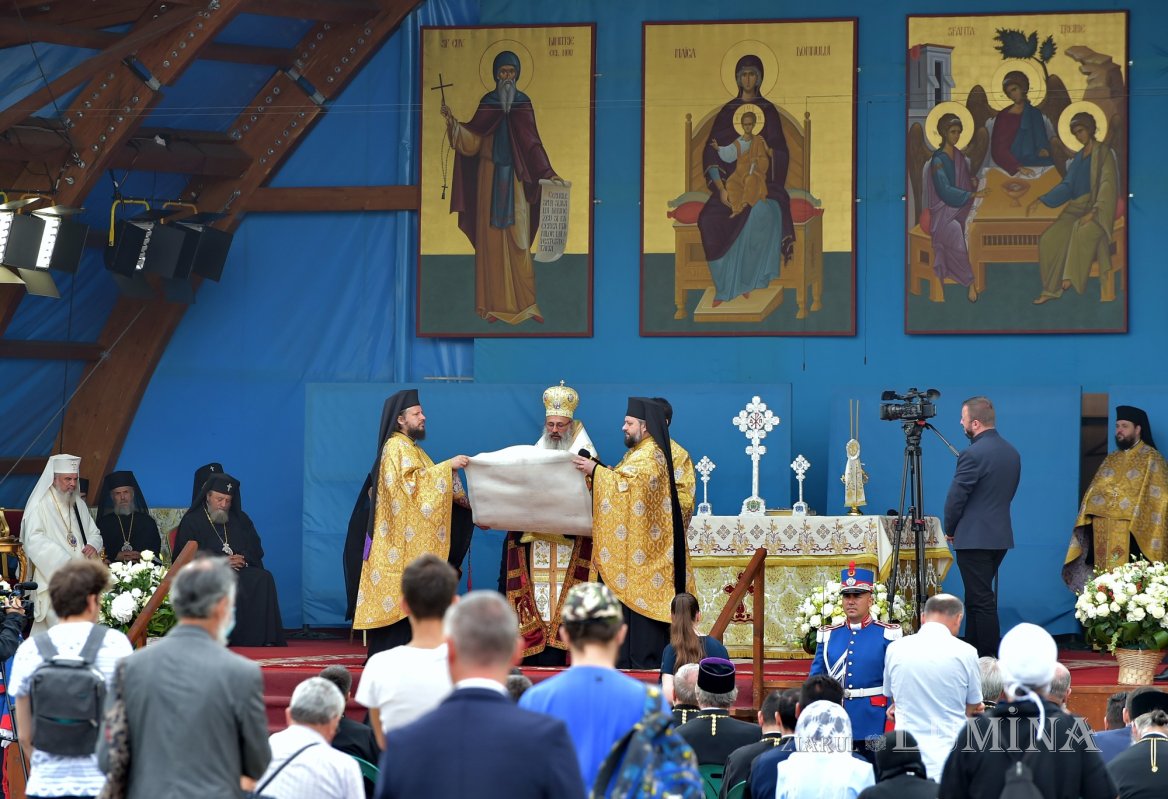 Rugăciune și mulțumire la împlinirea a 70 de ani de viață ai Patriarhului României  177943