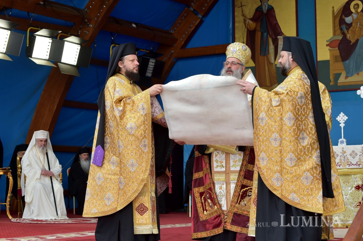 Rugăciune și mulțumire la împlinirea a 70 de ani de viață ai Patriarhului României  177945