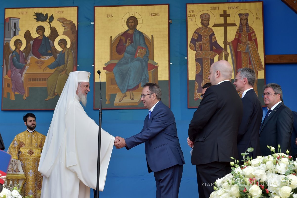 Rugăciune și mulțumire la împlinirea a 70 de ani de viață ai Patriarhului României  177953