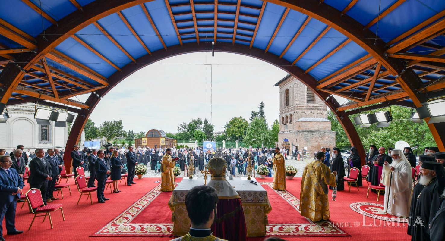 Rugăciune și mulțumire la împlinirea a 70 de ani de viață ai Patriarhului României  177965