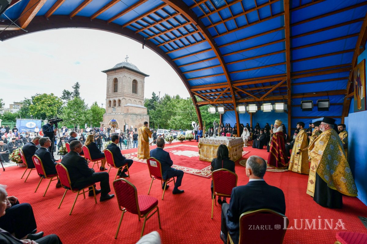 Rugăciune și mulțumire la împlinirea a 70 de ani de viață ai Patriarhului României  177966