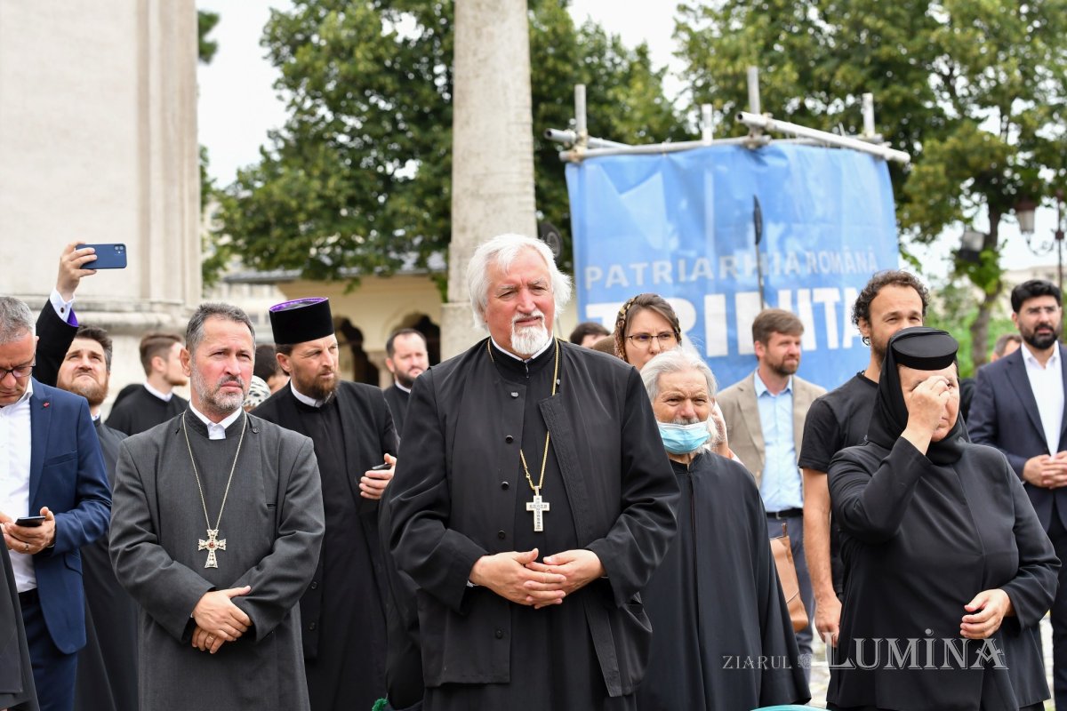 Rugăciune și mulțumire la împlinirea a 70 de ani de viață ai Patriarhului României  177971