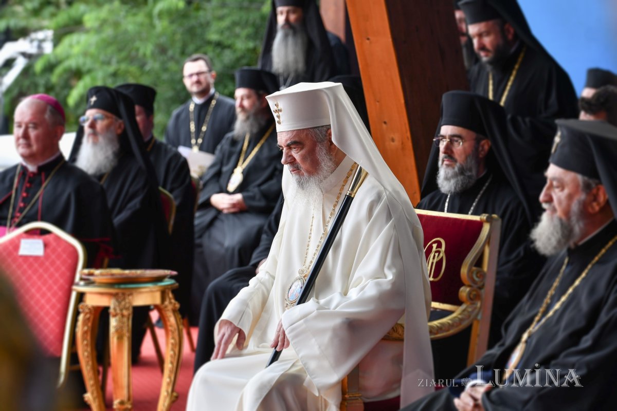 Rugăciune și mulțumire la împlinirea a 70 de ani de viață ai Patriarhului României  177976