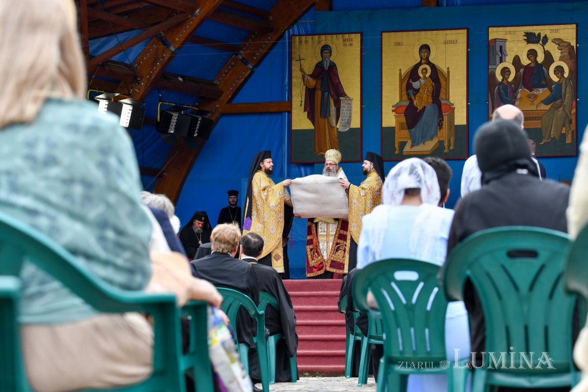 Rugăciune și mulțumire la împlinirea a 70 de ani de viață ai Patriarhului României  177980