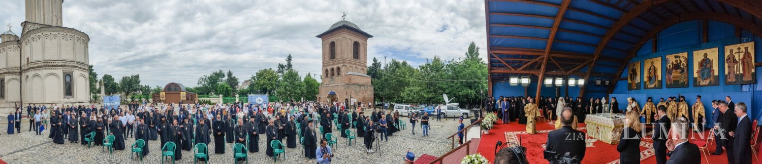 Rugăciune și mulțumire la împlinirea a 70 de ani de viață ai Patriarhului României  177989