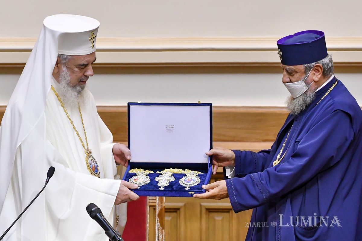 Vas binecuvântat, purtător al darurilor duhovnicești pentru Patriarhul României 177889