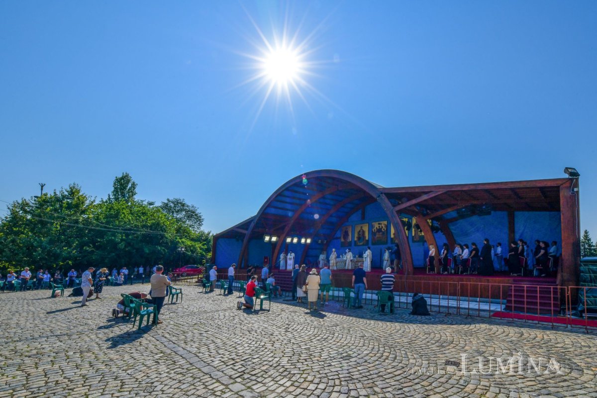 Duminica a 5-a după Rusalii la Catedrala Patriarhală 178165