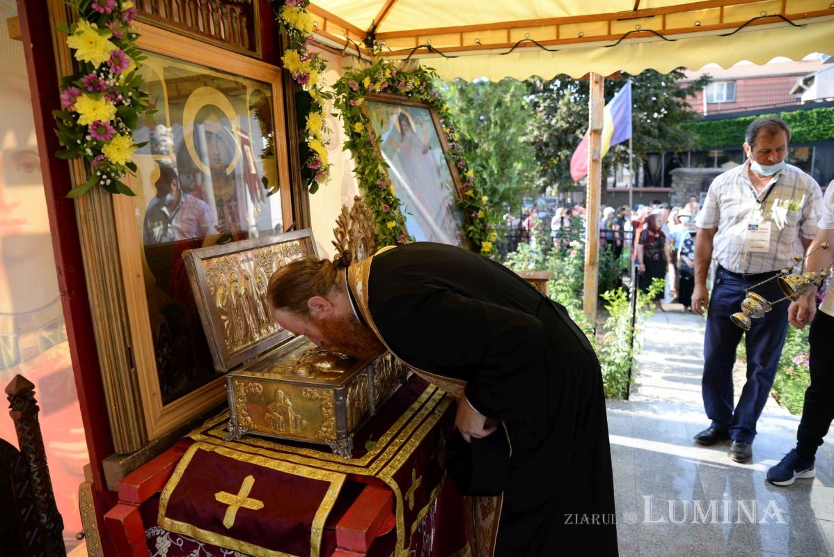 Procesiune de hram la Biserica „Sfântul Pantelimon”-Foişorul de Foc din București 178346