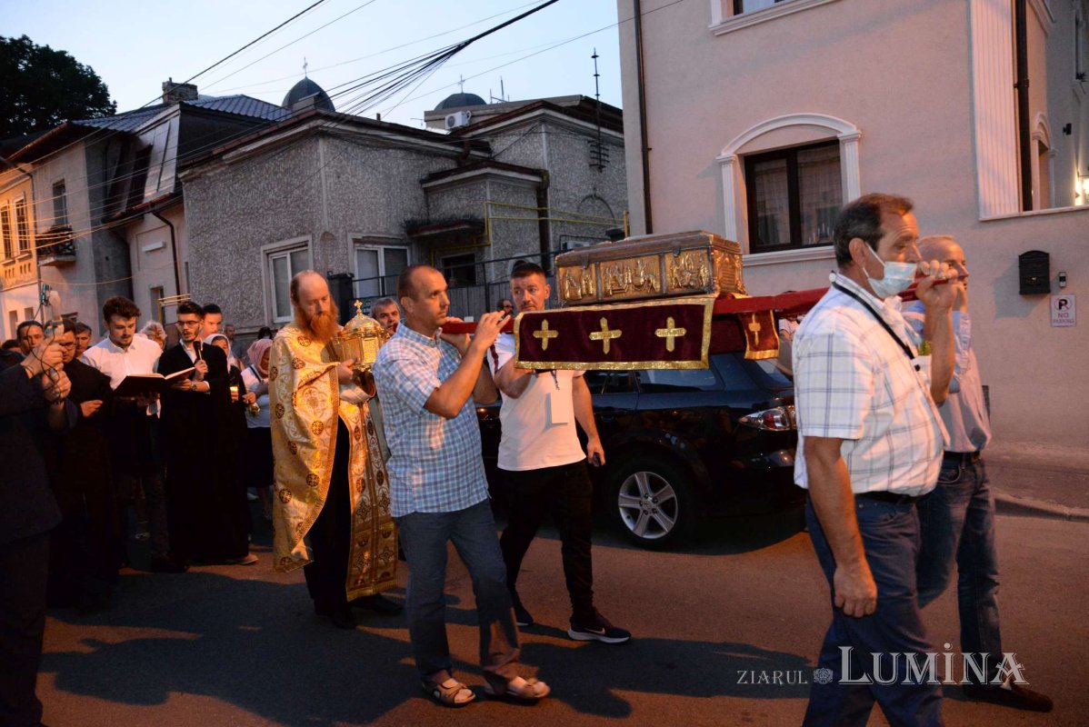 Procesiune de hram la Biserica „Sfântul Pantelimon”-Foişorul de Foc din București 178358