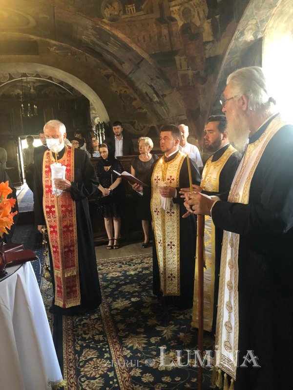 Părintele academician Mircea Păcurariu, pomenit la Sibiel 178704