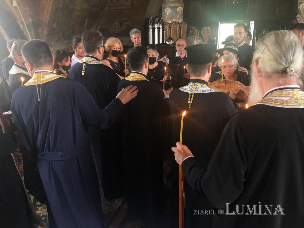 Părintele academician Mircea Păcurariu, pomenit la Sibiel 178710