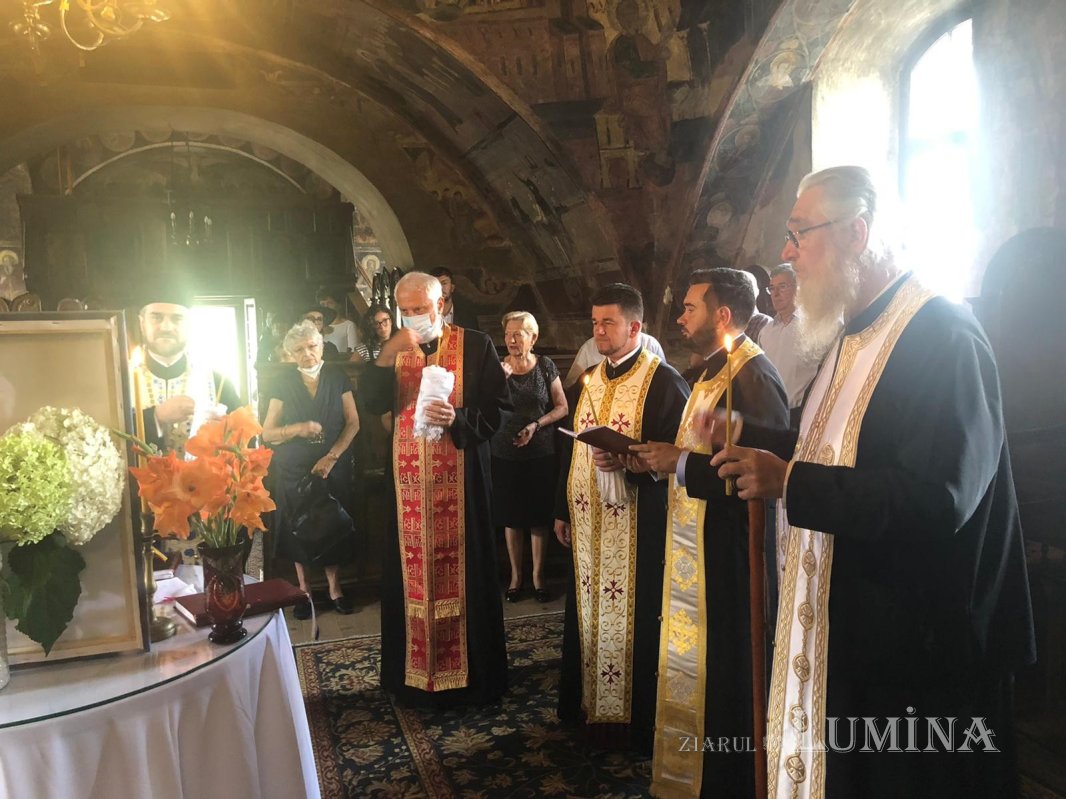 Părintele academician Mircea Păcurariu, pomenit la Sibiel 178718