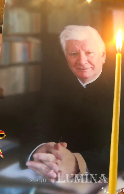 Părintele academician Mircea Păcurariu, pomenit la Sibiel 178727