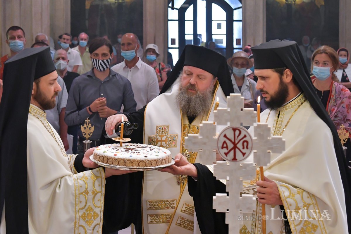 Slujbă de pomenire pentru Patriarhii Iustin și Teoctist la Catedrala Patriarhală 178799