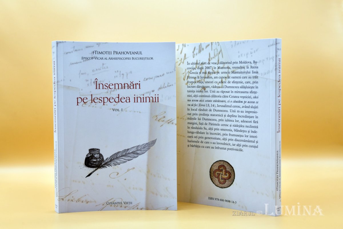 Slove frumos caligrafiate pe lespedea inimii unui ierarh 179668