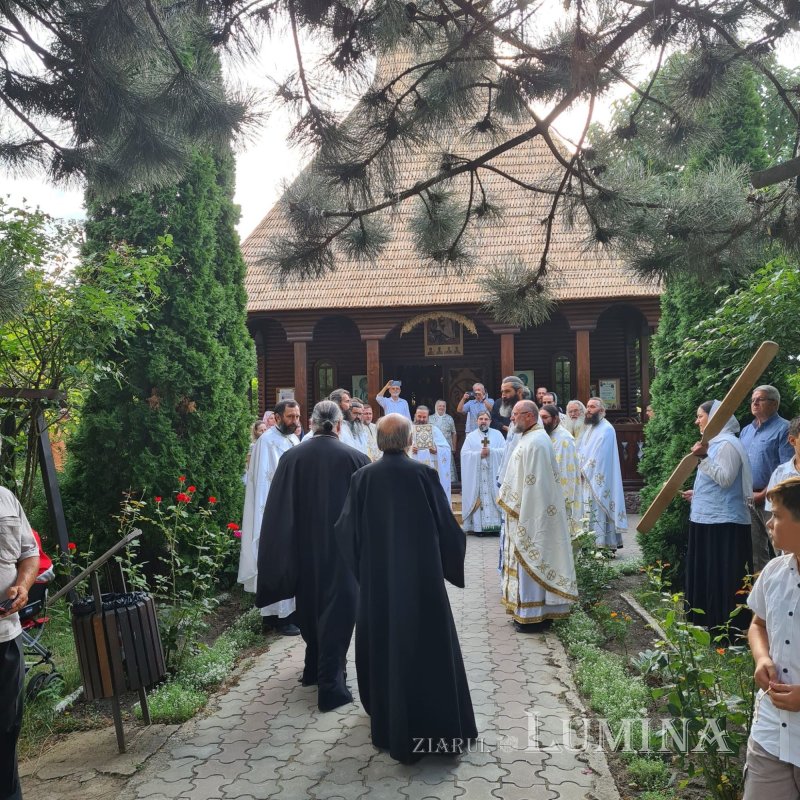 IPS Timotei și PS Ignatie la sărbătoarea ocrotitorului Facultăţii de Teologie din Arad 180176