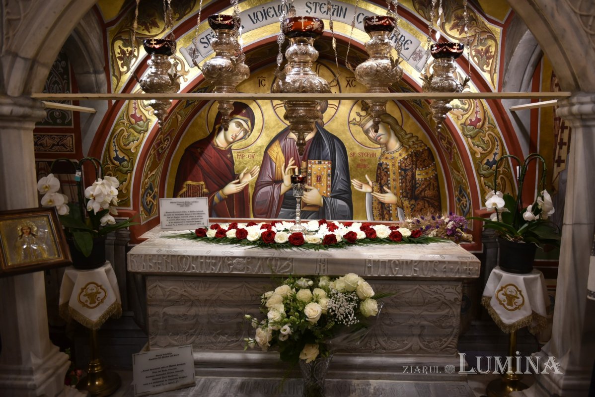 Comuniune și rugăciune la începutul „Serbării de la Putna - 150” 180430