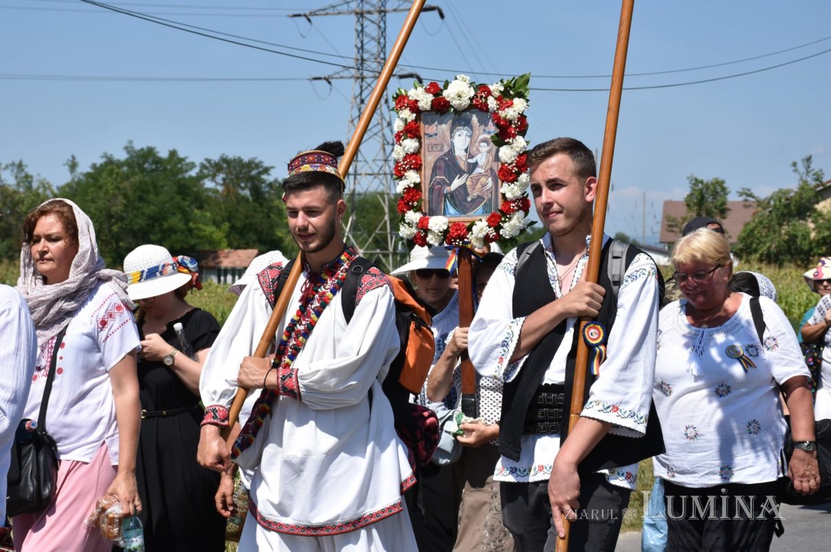 Pelerinajul „La Nicula colo-n deal” 180289