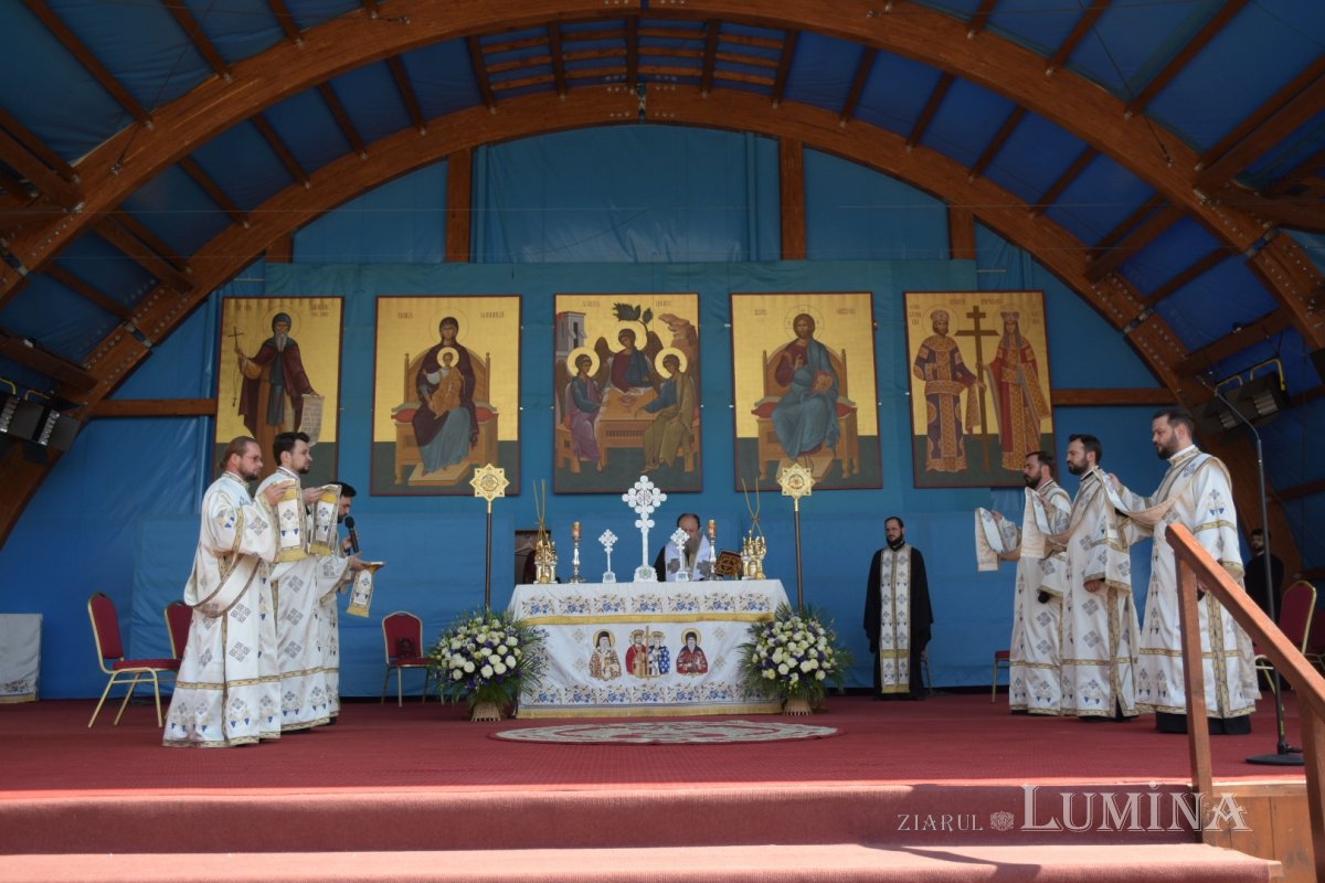 Prohodul Maicii Domnului la Catedrala Patriarhală 180310