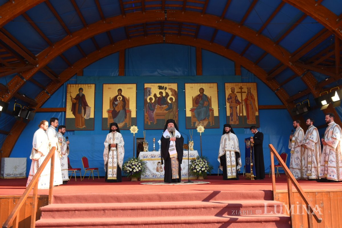 Prohodul Maicii Domnului la Catedrala Patriarhală 180339