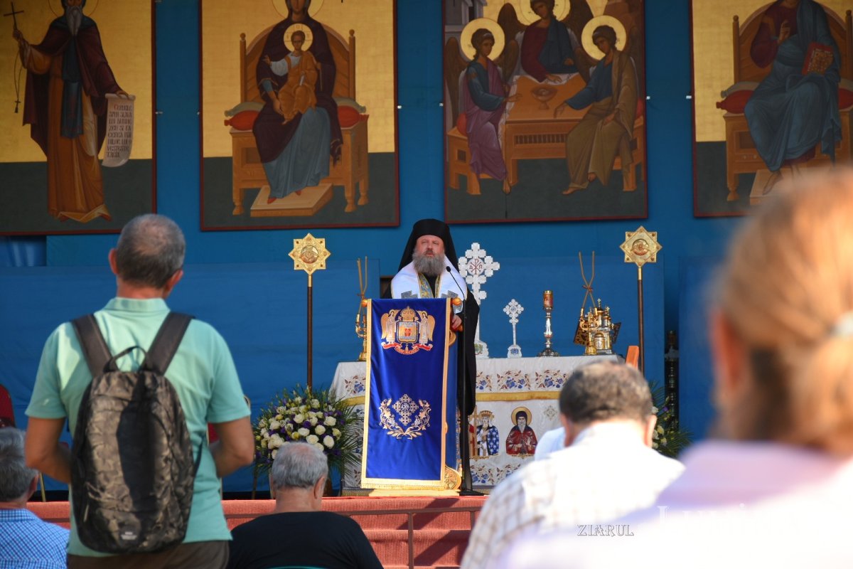 Prohodul Maicii Domnului la Catedrala Patriarhală 180342