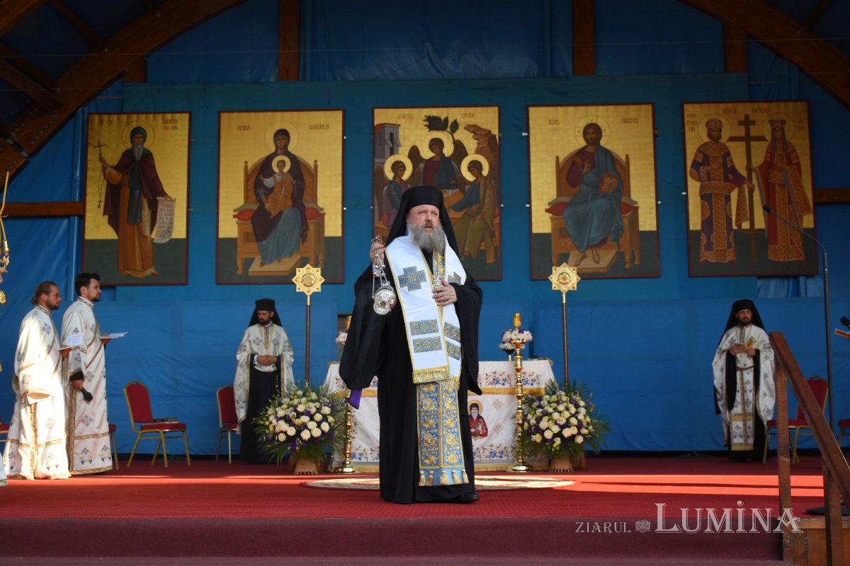 Prohodul Maicii Domnului la Catedrala Patriarhală 180365