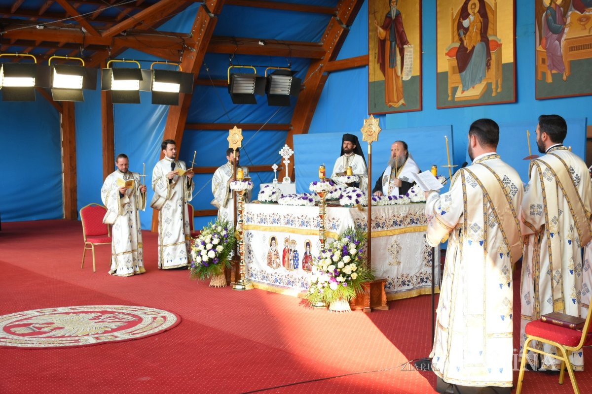 Prohodul Maicii Domnului la Catedrala Patriarhală 180379