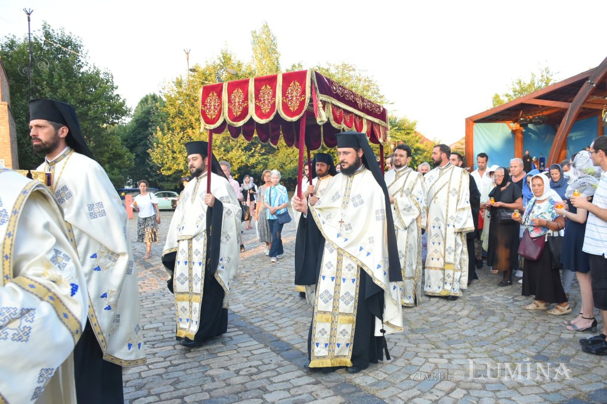 Prohodul Maicii Domnului la Catedrala Patriarhală 180394