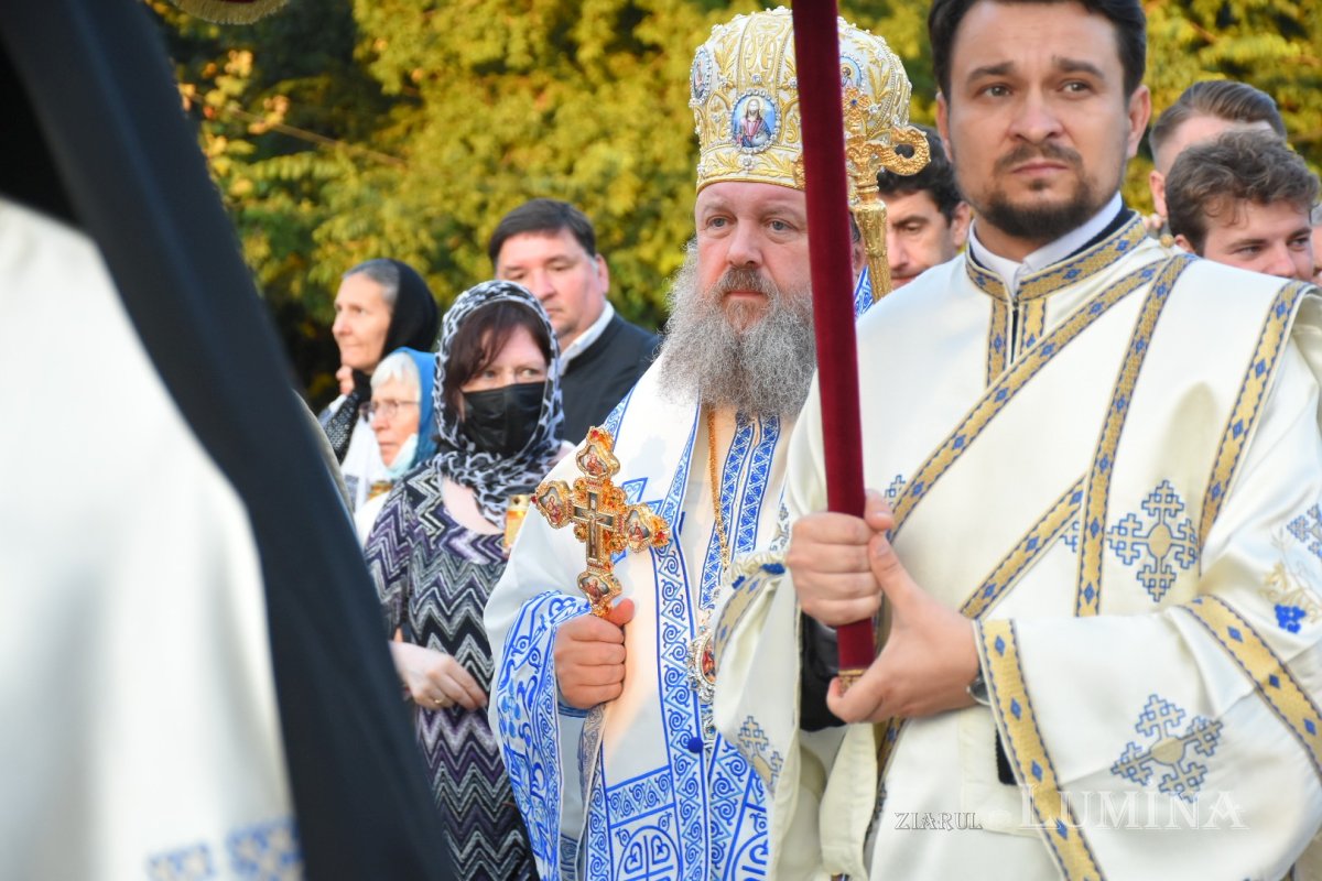Prohodul Maicii Domnului la Catedrala Patriarhală 180395