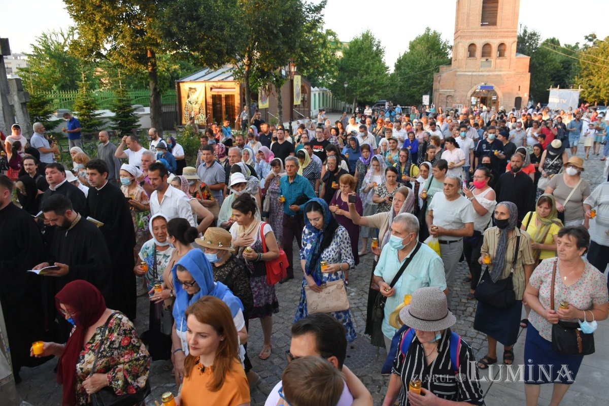 Prohodul Maicii Domnului la Catedrala Patriarhală 180403