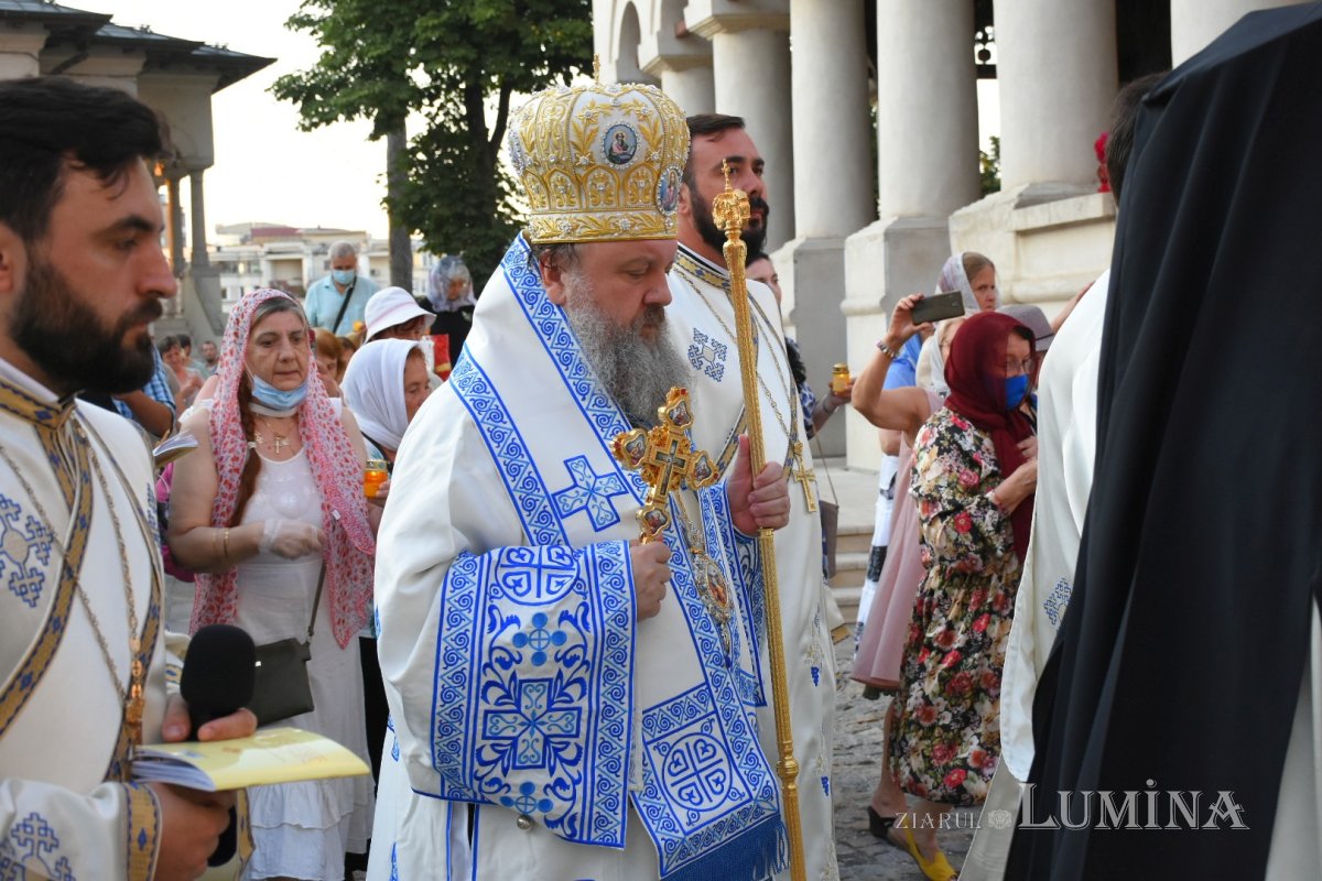 Prohodul Maicii Domnului la Catedrala Patriarhală 180406