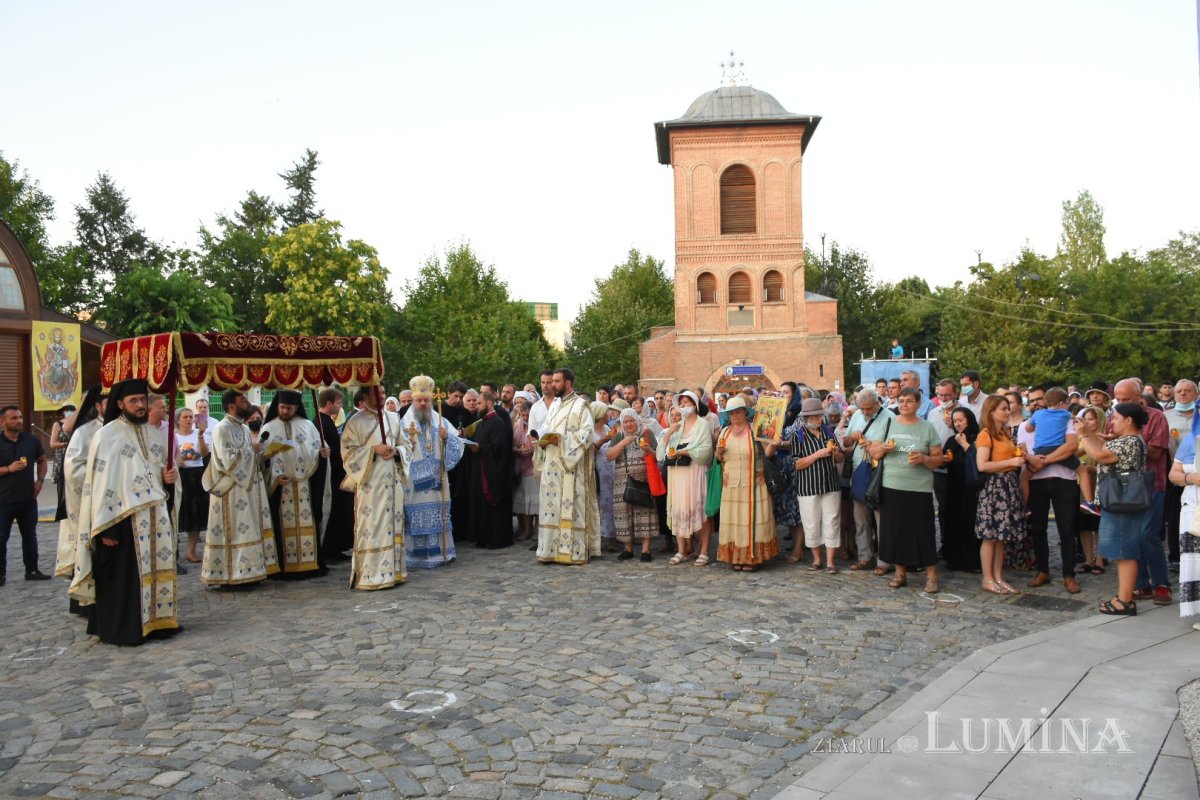 Prohodul Maicii Domnului la Catedrala Patriarhală 180415
