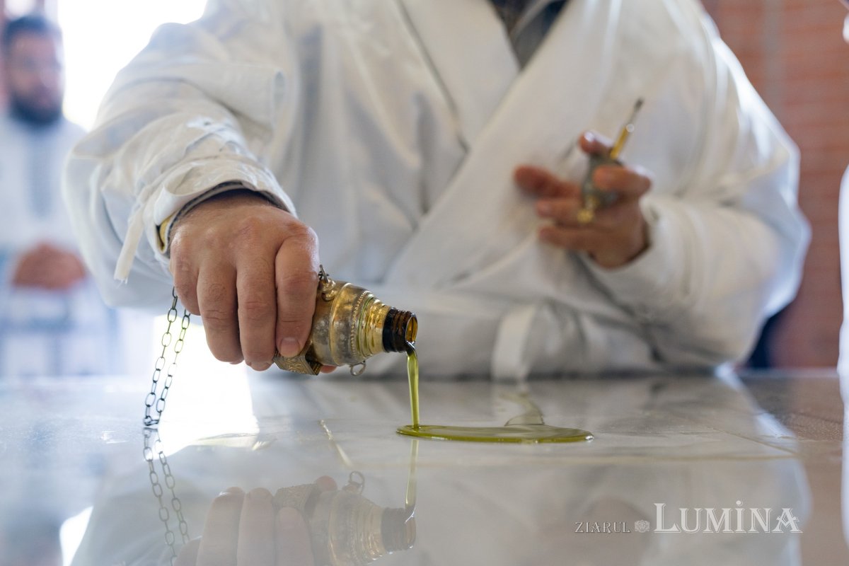 Sfințirea Altarului de vară al Mănăstirii Piatra Sfântă din Iași 180245