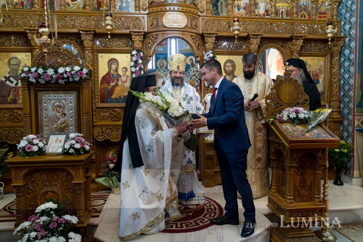 Sfințirea Altarului de vară al Mănăstirii Piatra Sfântă din Iași 180273