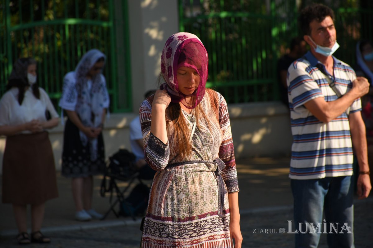 Preacinstirea Maicii Domnului pe Colina Bucuriei la sărbătoarea Adormirii sale 180474