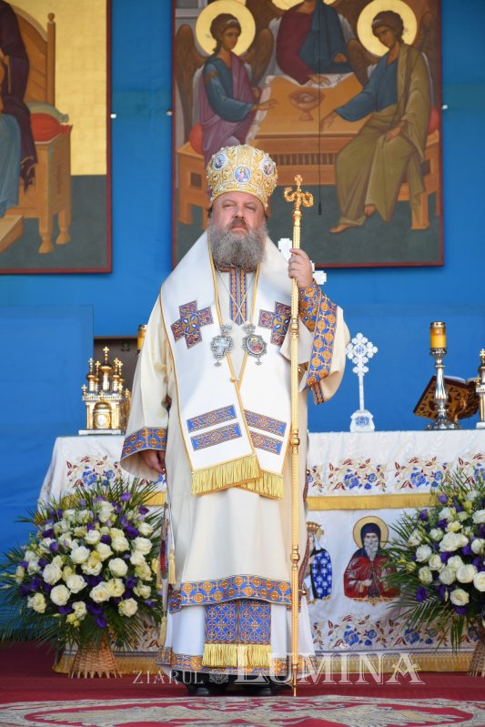 Preacinstirea Maicii Domnului pe Colina Bucuriei la sărbătoarea Adormirii sale 180479