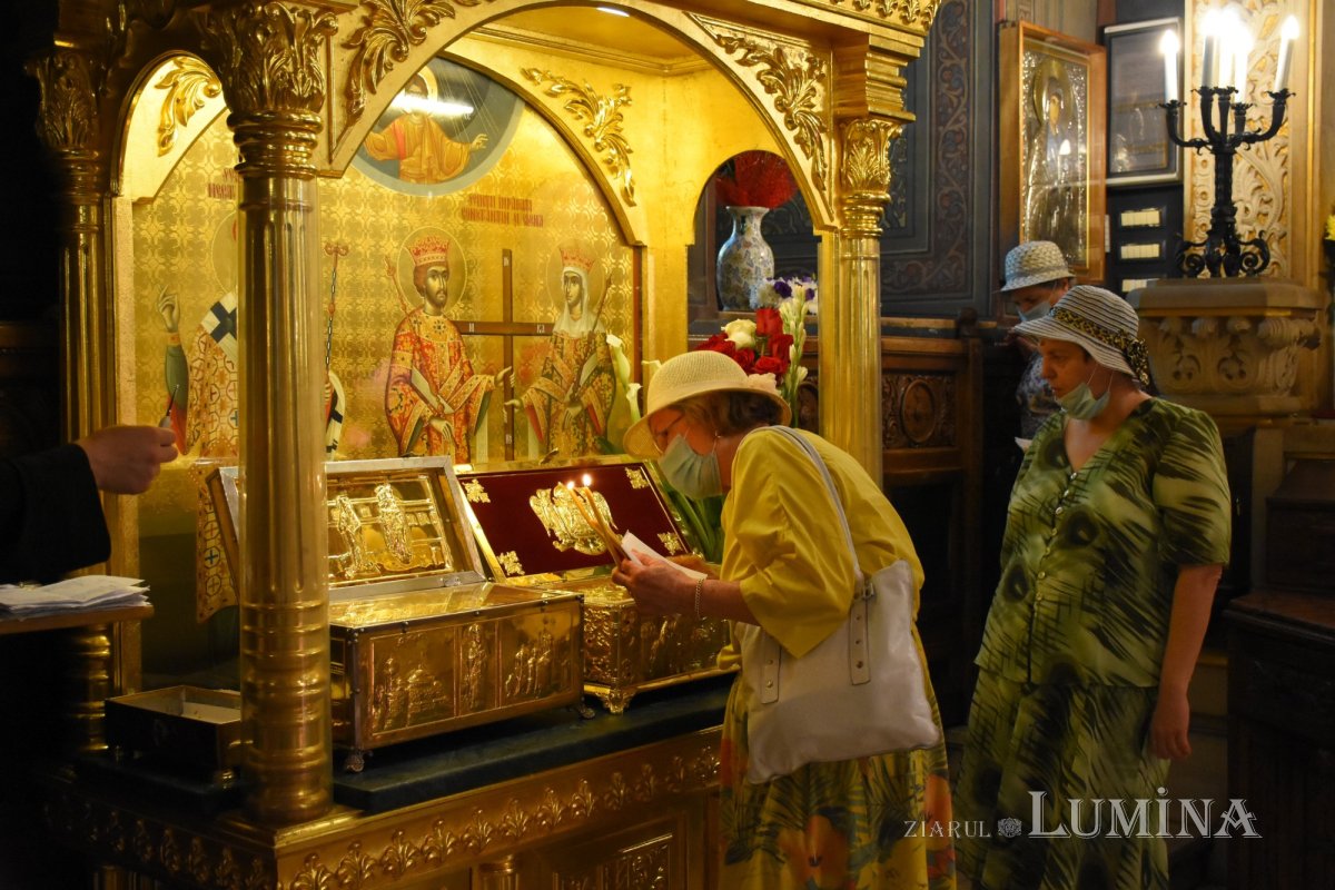 Preacinstirea Maicii Domnului pe Colina Bucuriei la sărbătoarea Adormirii sale 180490