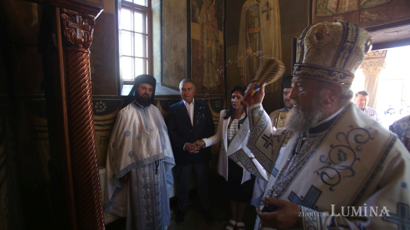 Sărbătoare la Mănăstirea Brâncoveanu de la Sâmbăta de Sus 180544