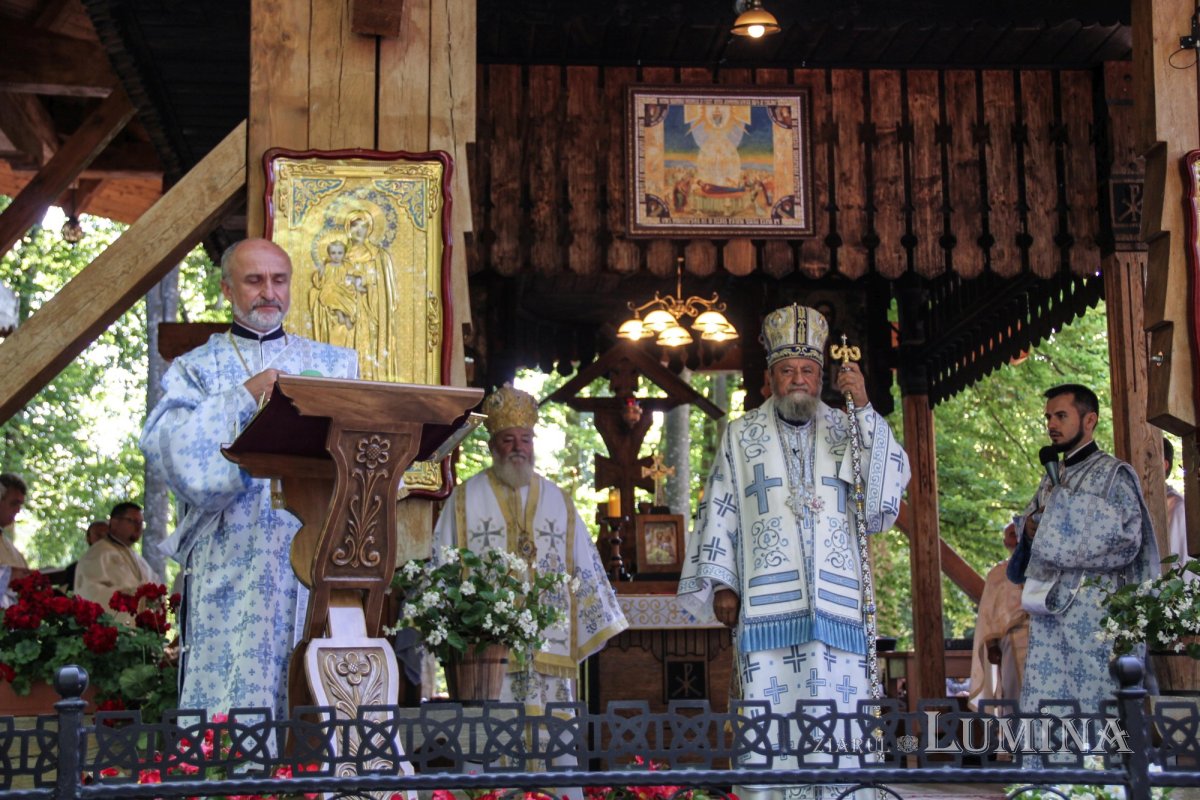 Sărbătoare la Mănăstirea Brâncoveanu de la Sâmbăta de Sus 180570