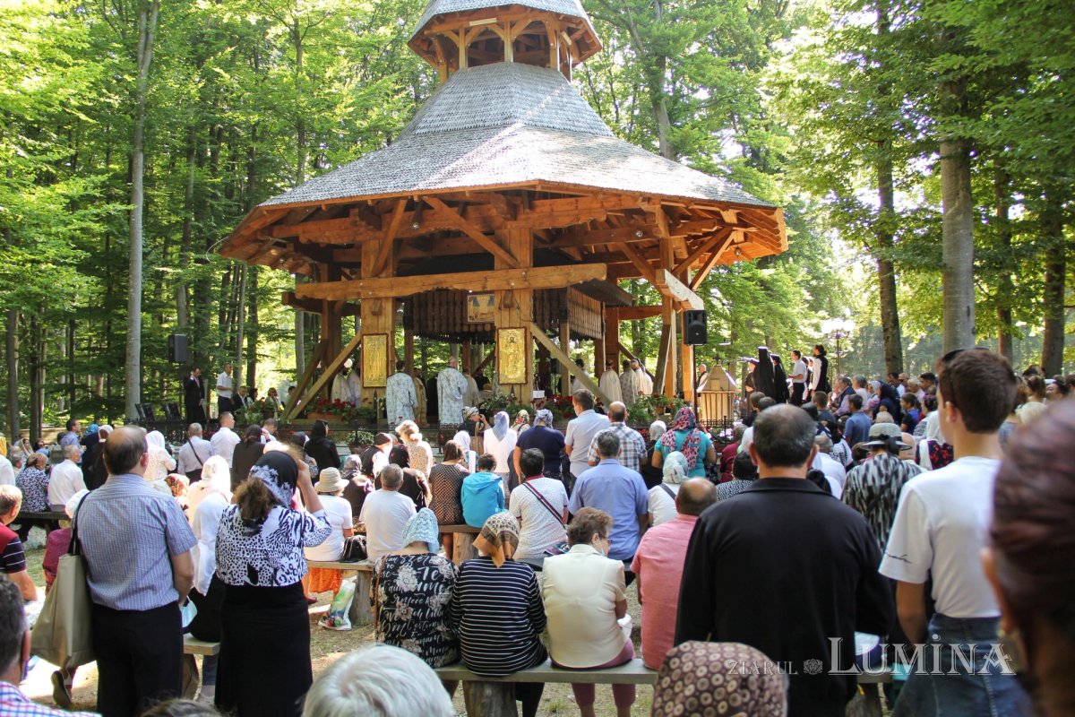 Sărbătoare la Mănăstirea Brâncoveanu de la Sâmbăta de Sus 180571