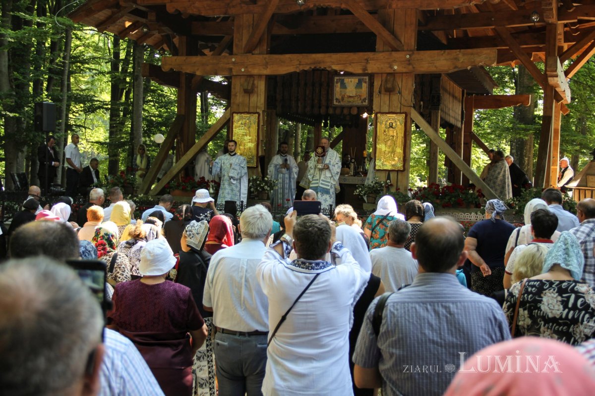 Sărbătoare la Mănăstirea Brâncoveanu de la Sâmbăta de Sus 180574