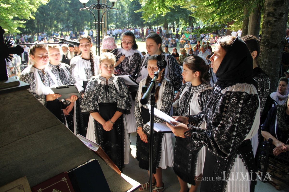 Sărbătoare la Mănăstirea Brâncoveanu de la Sâmbăta de Sus 180577