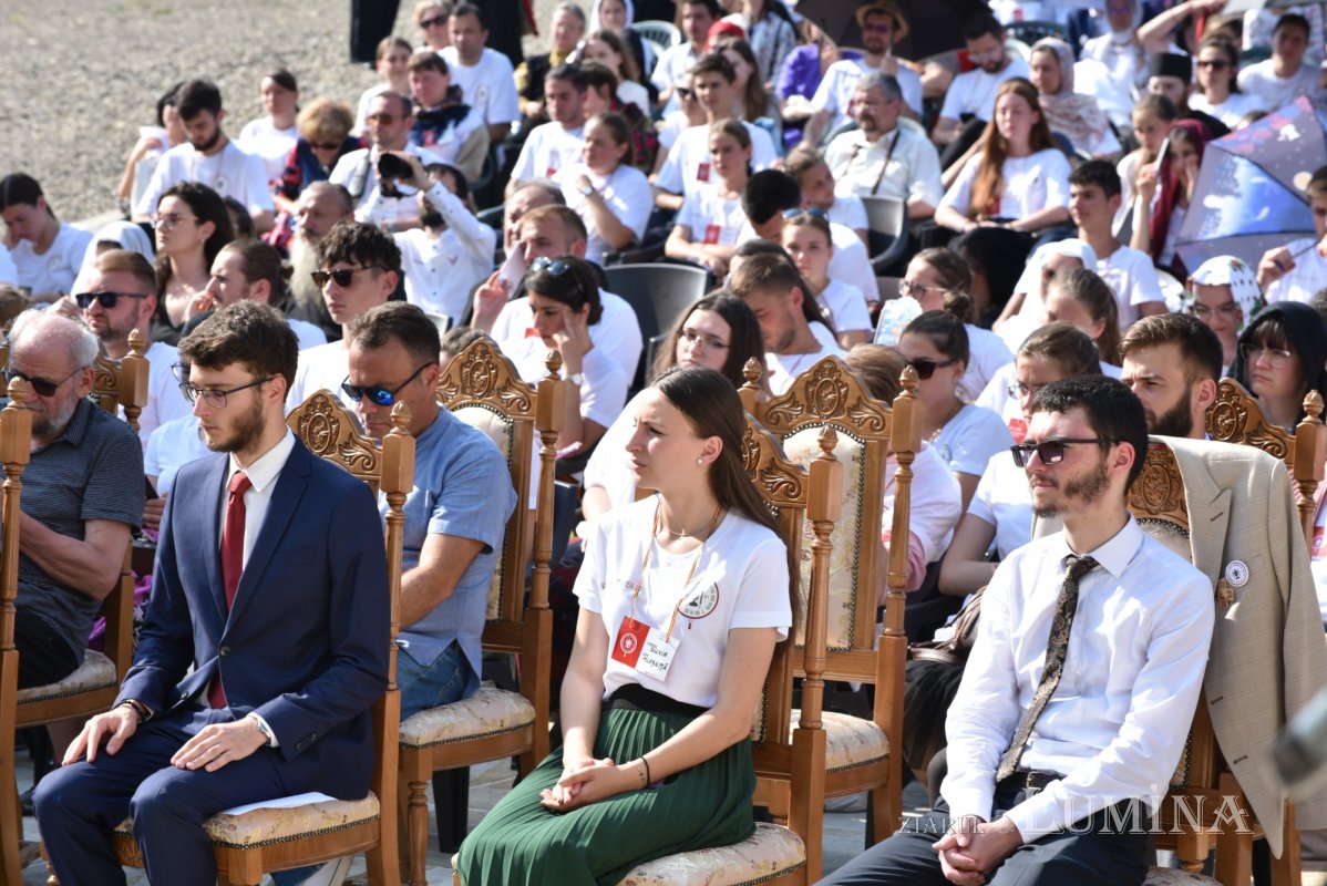 Congresul studențesc aniversar desfășurat la Mănăstirea Putna 180975