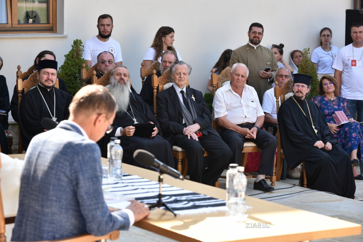 Congresul studențesc aniversar desfășurat la Mănăstirea Putna 180981