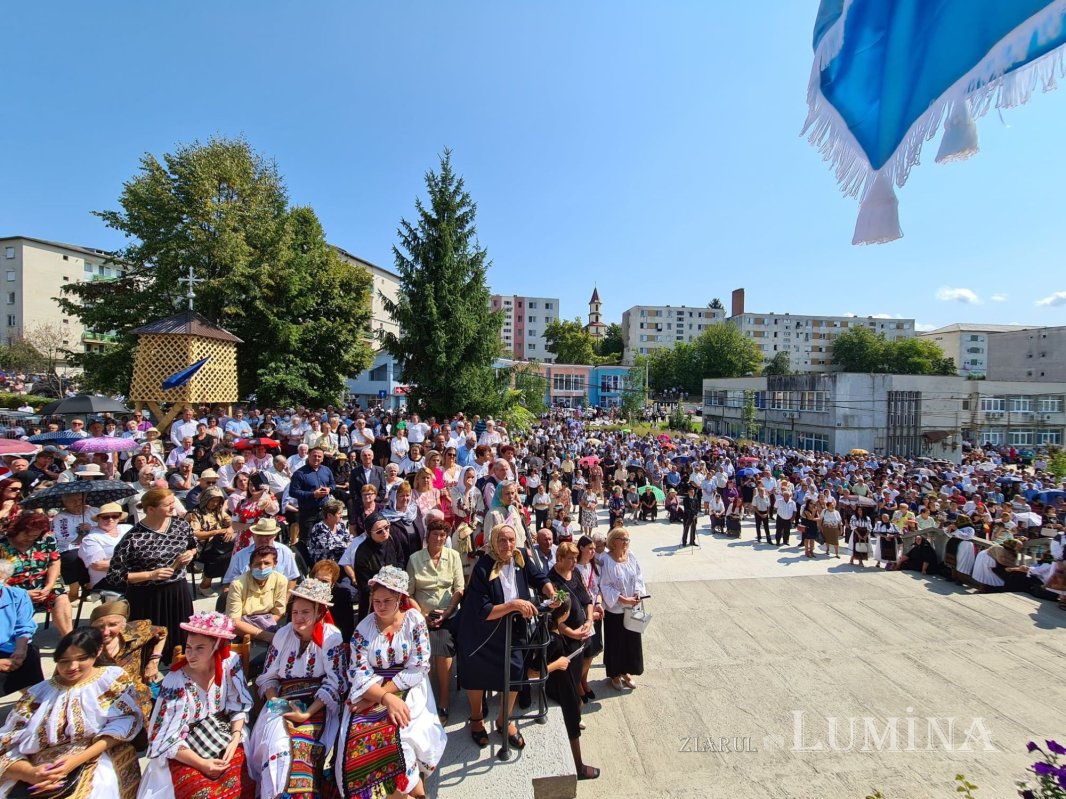 Târnosirea Bisericii „Sfânta Treime” și „Sfinții Trei Ierarhi” din Dej 181513